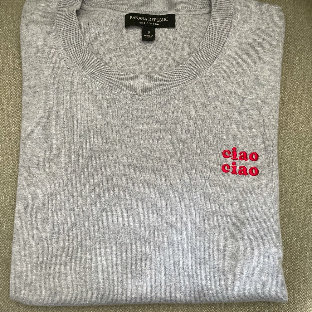 Banana Republic!! ❤️Ciao Ciao super lightweight sweater.